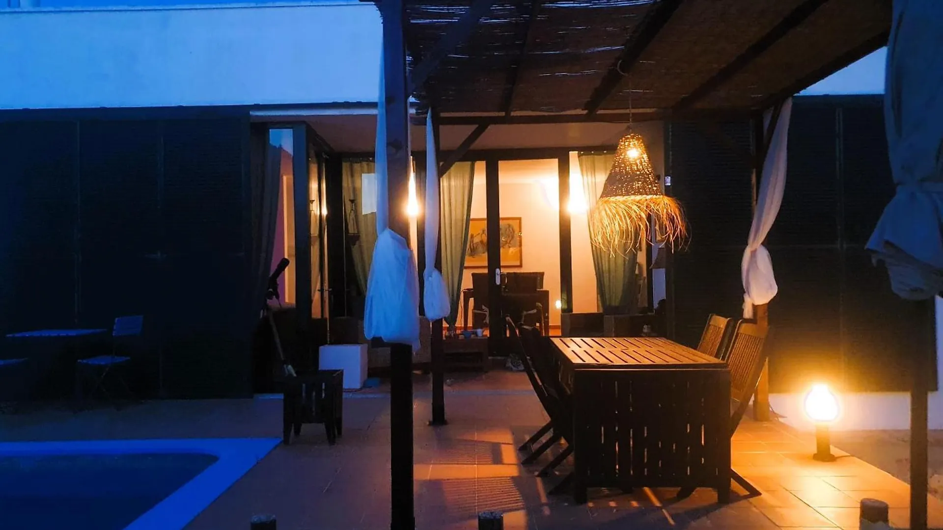 Anana Binisafua Villa