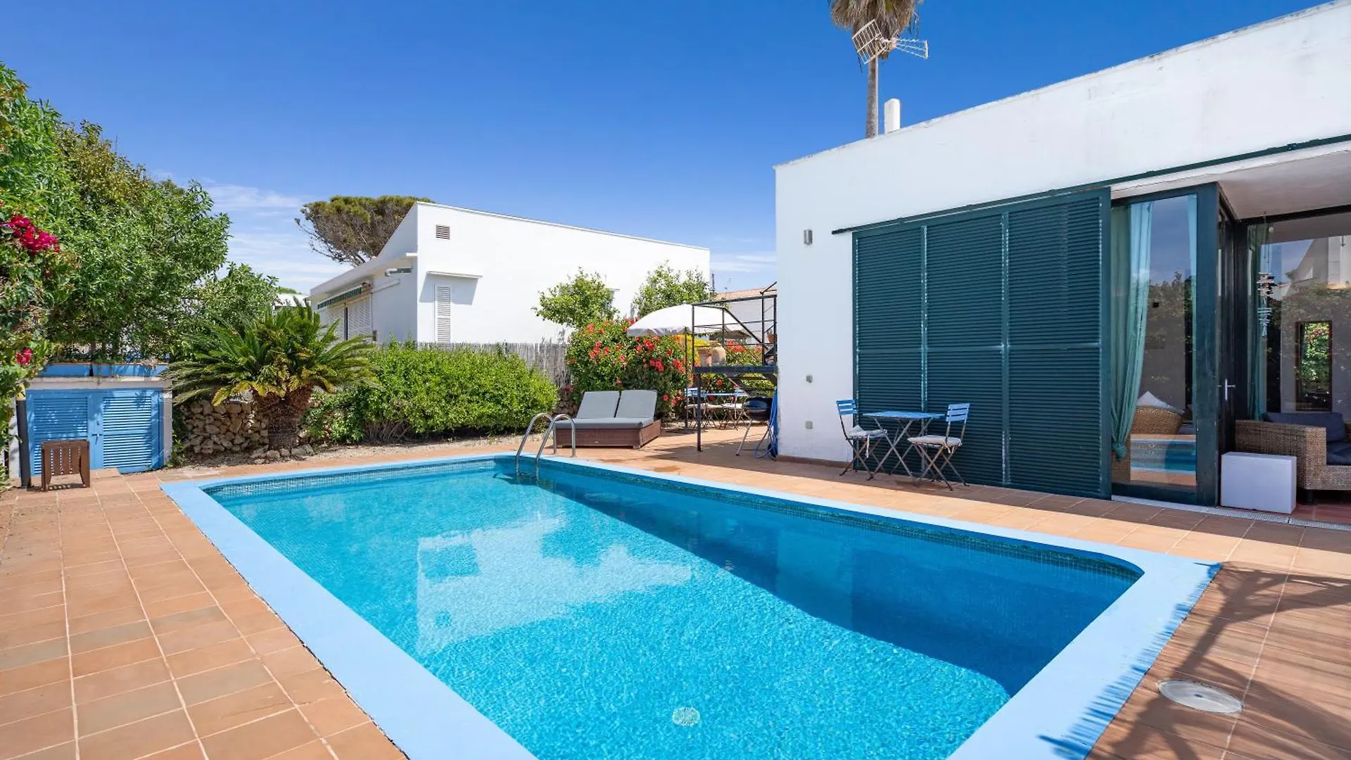 Anana Binisafua Villa Spain