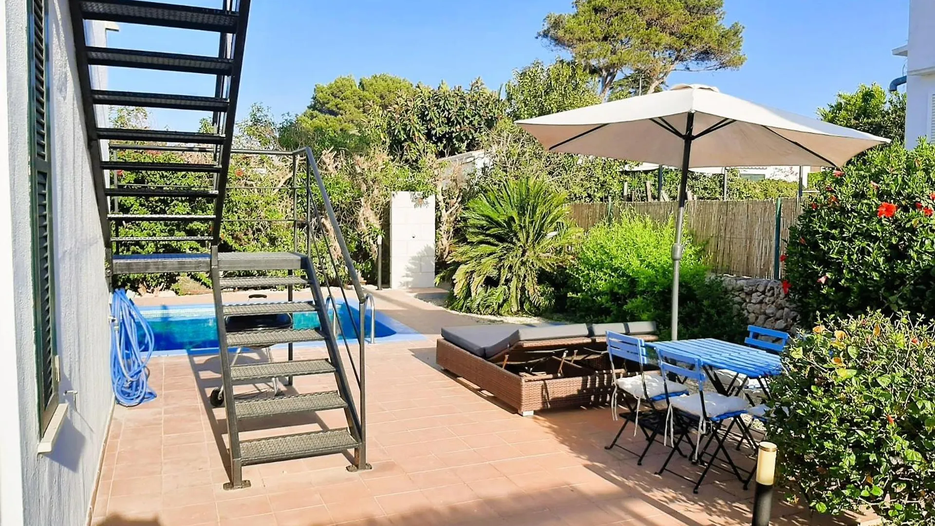 Anana Binisafua Villa Spain
